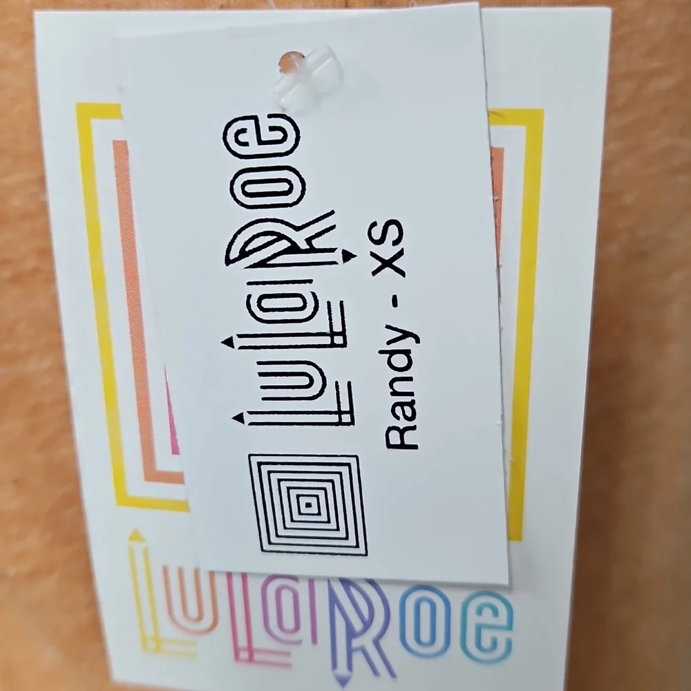 LuLaRoe Randy Tee Raglan Top with Geometric Print Sleeves - Picture 3 of 6